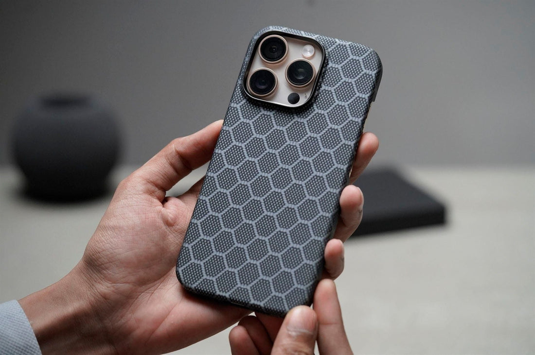 Magsafe Devil Comb Real Aramid Carbon Fiber Case